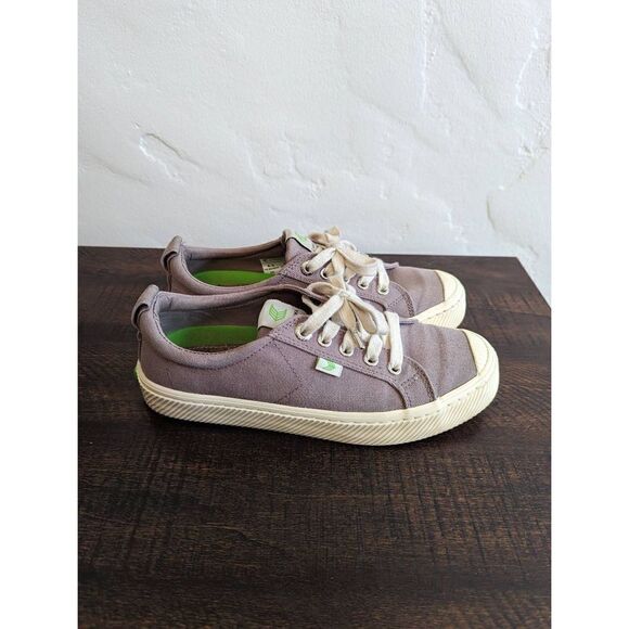 Cariuma Grey Canvas Low Top Sneaker Shoes - Size 6.5 - Picture 1 of 9